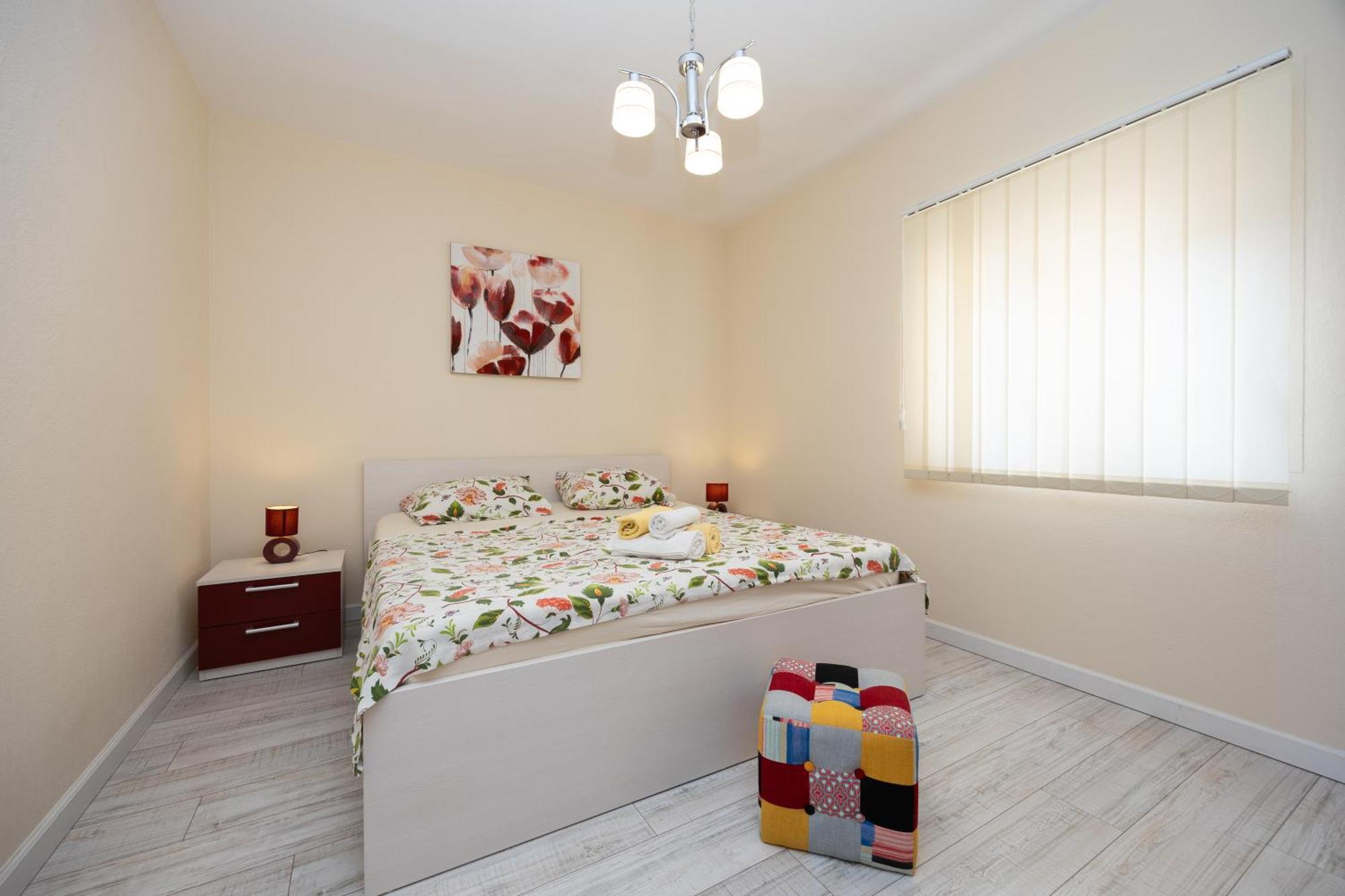 Apartman Markulin Трогир Экстерьер фото