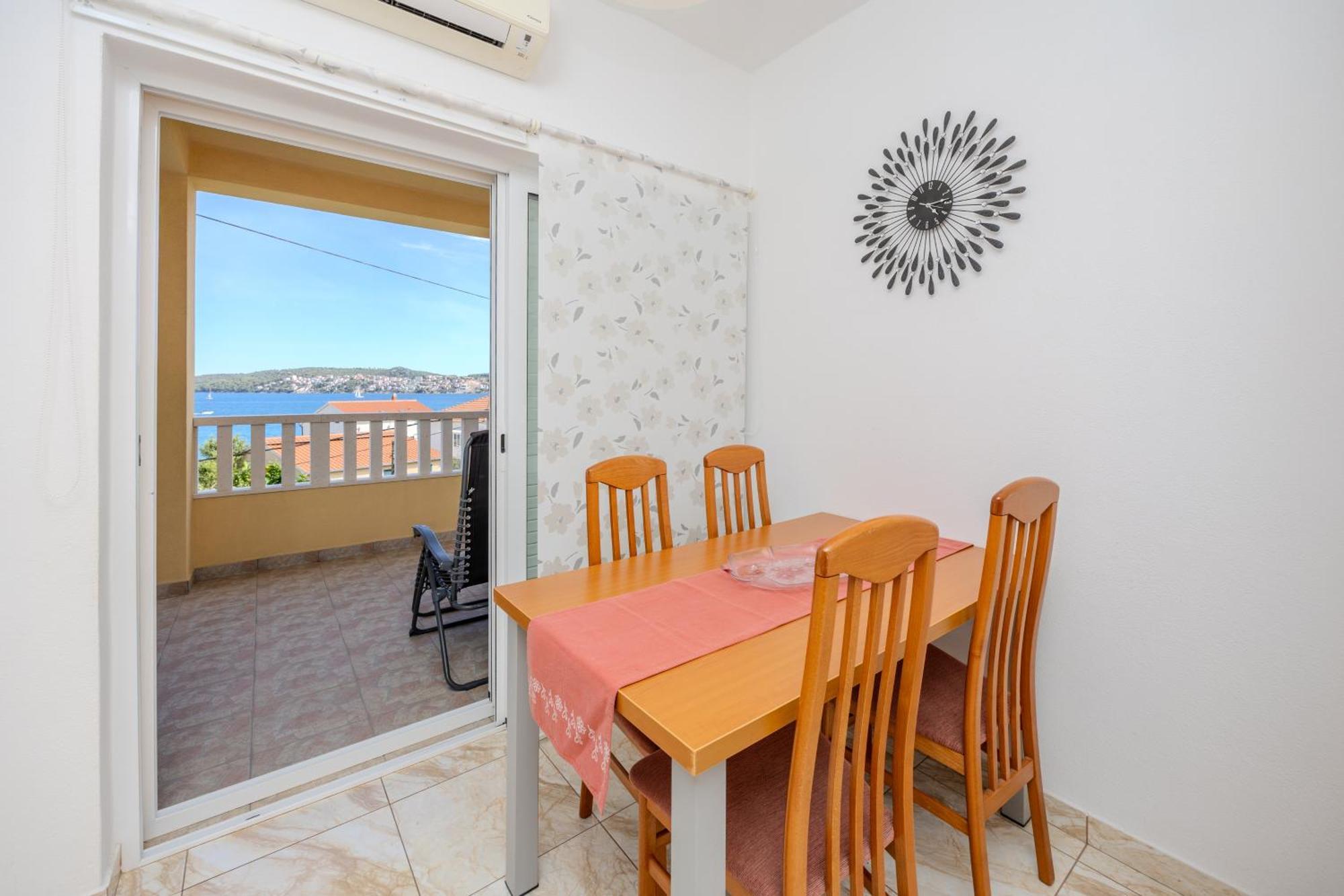 Apartman Markulin Трогир Экстерьер фото