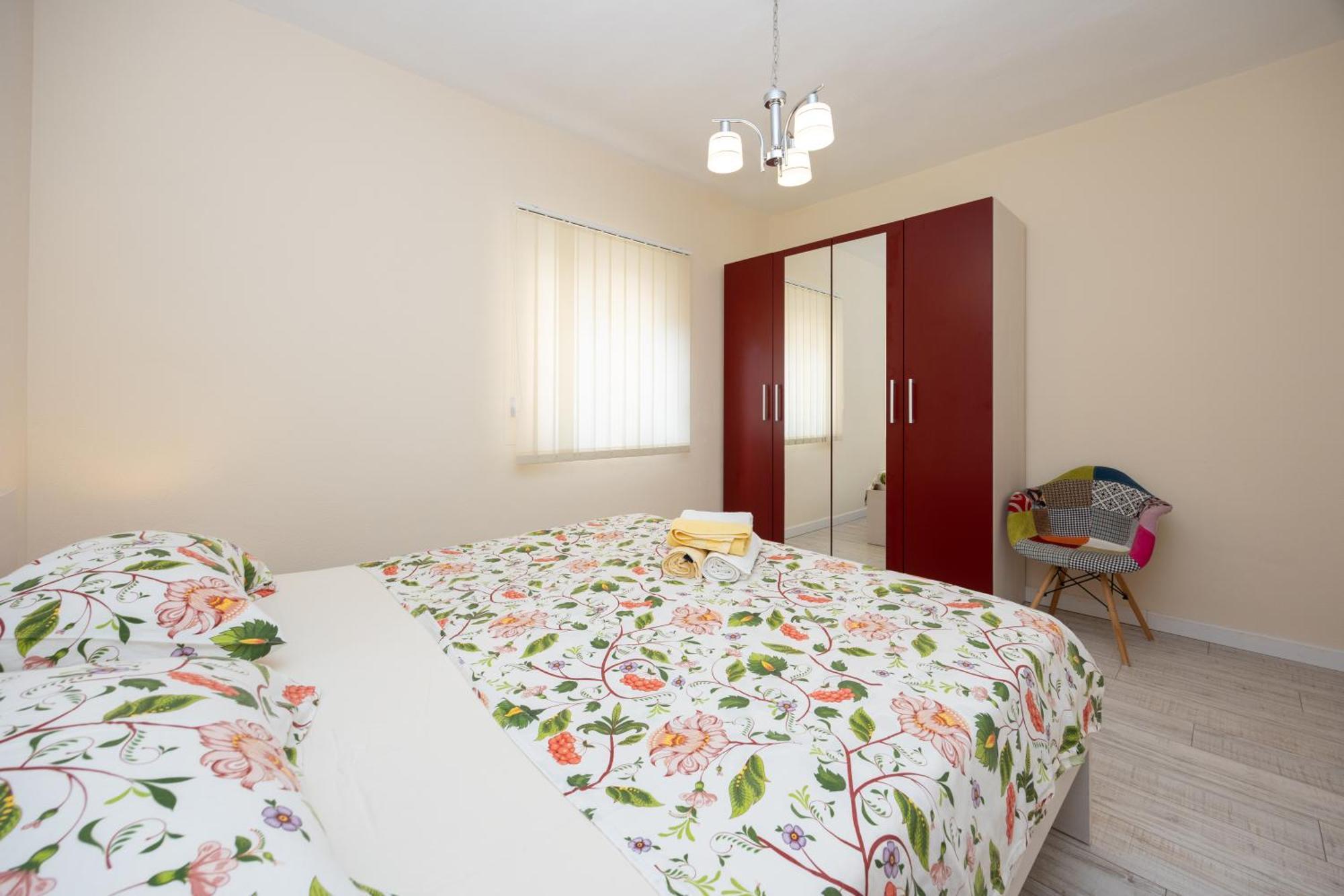 Apartman Markulin Трогир Экстерьер фото