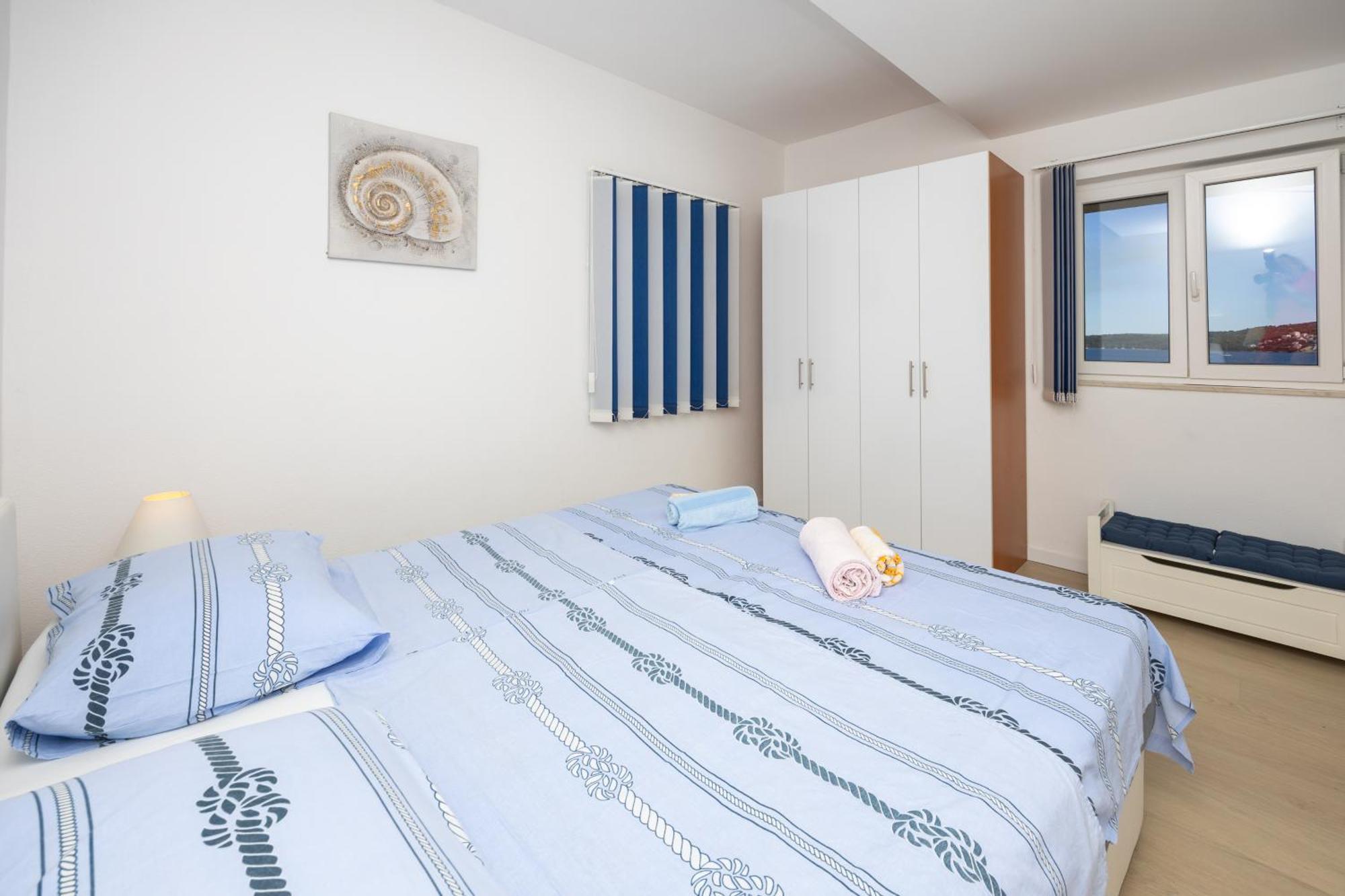Apartman Markulin Трогир Экстерьер фото