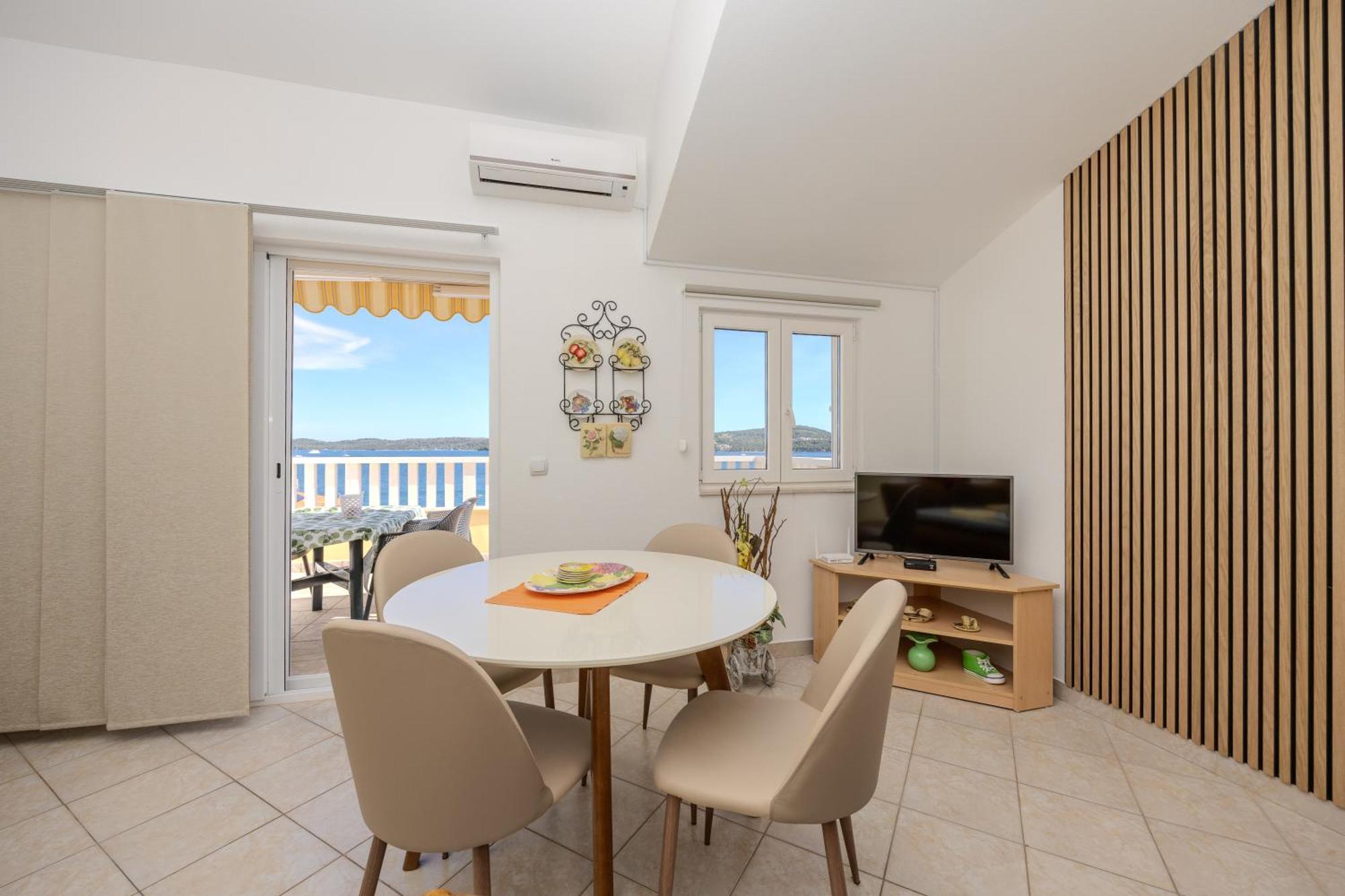Apartman Markulin Трогир Экстерьер фото