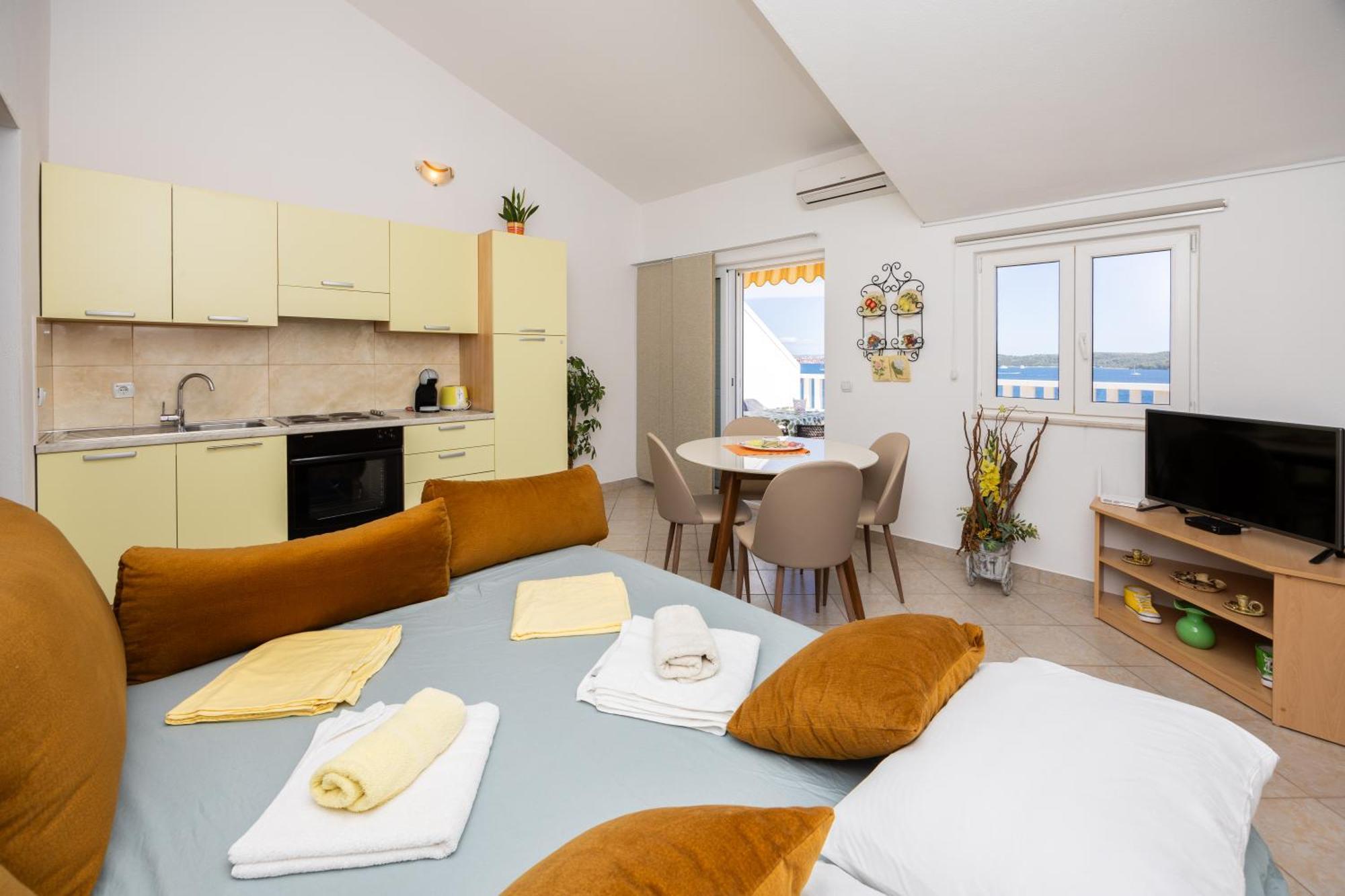 Apartman Markulin Трогир Экстерьер фото
