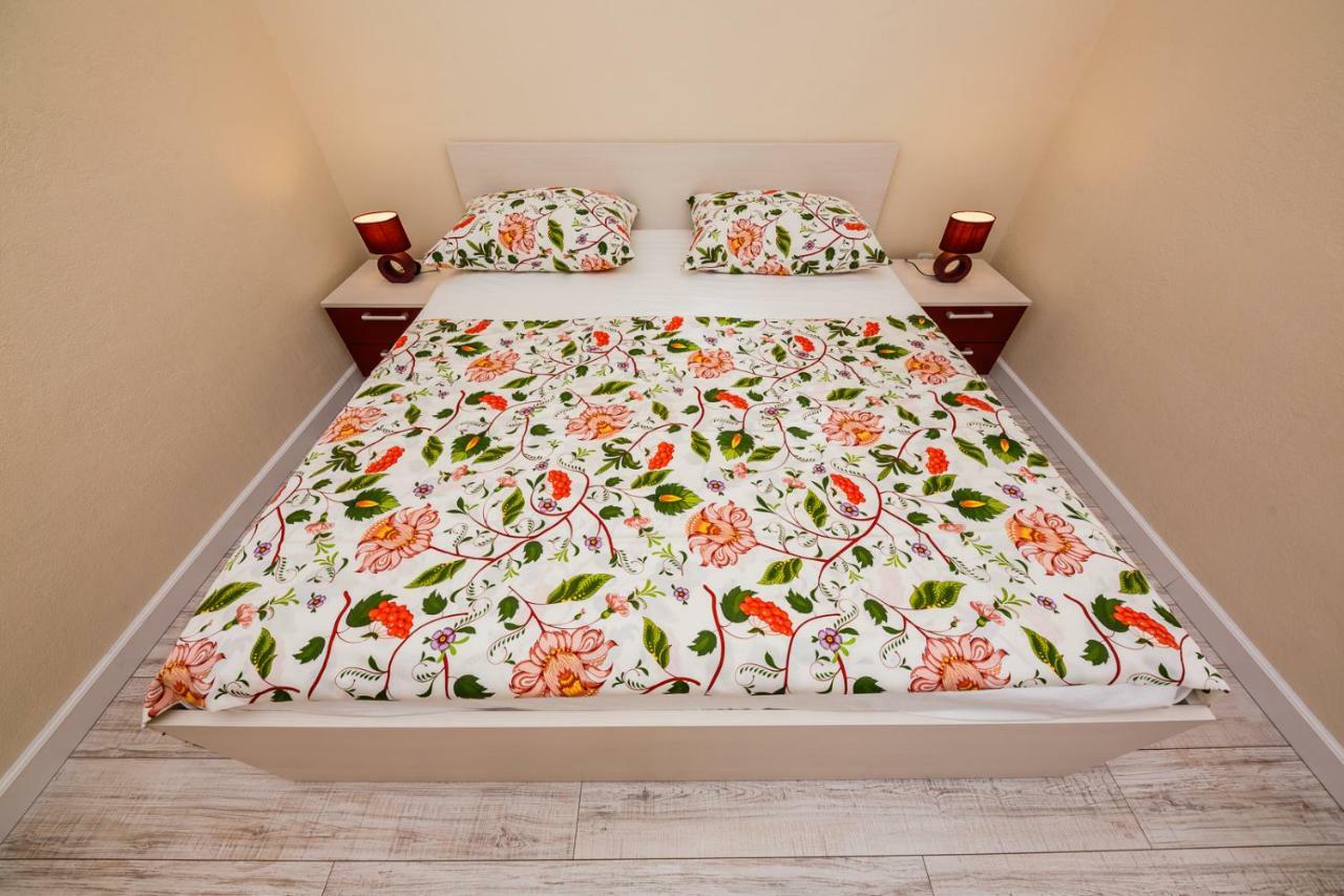 Apartman Markulin Трогир Экстерьер фото