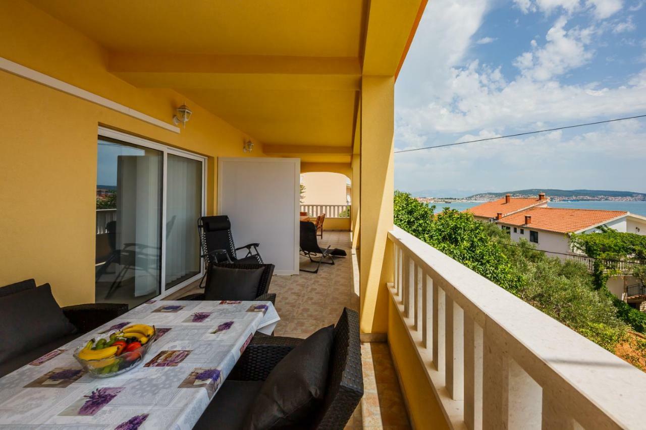 Apartman Markulin Трогир Экстерьер фото