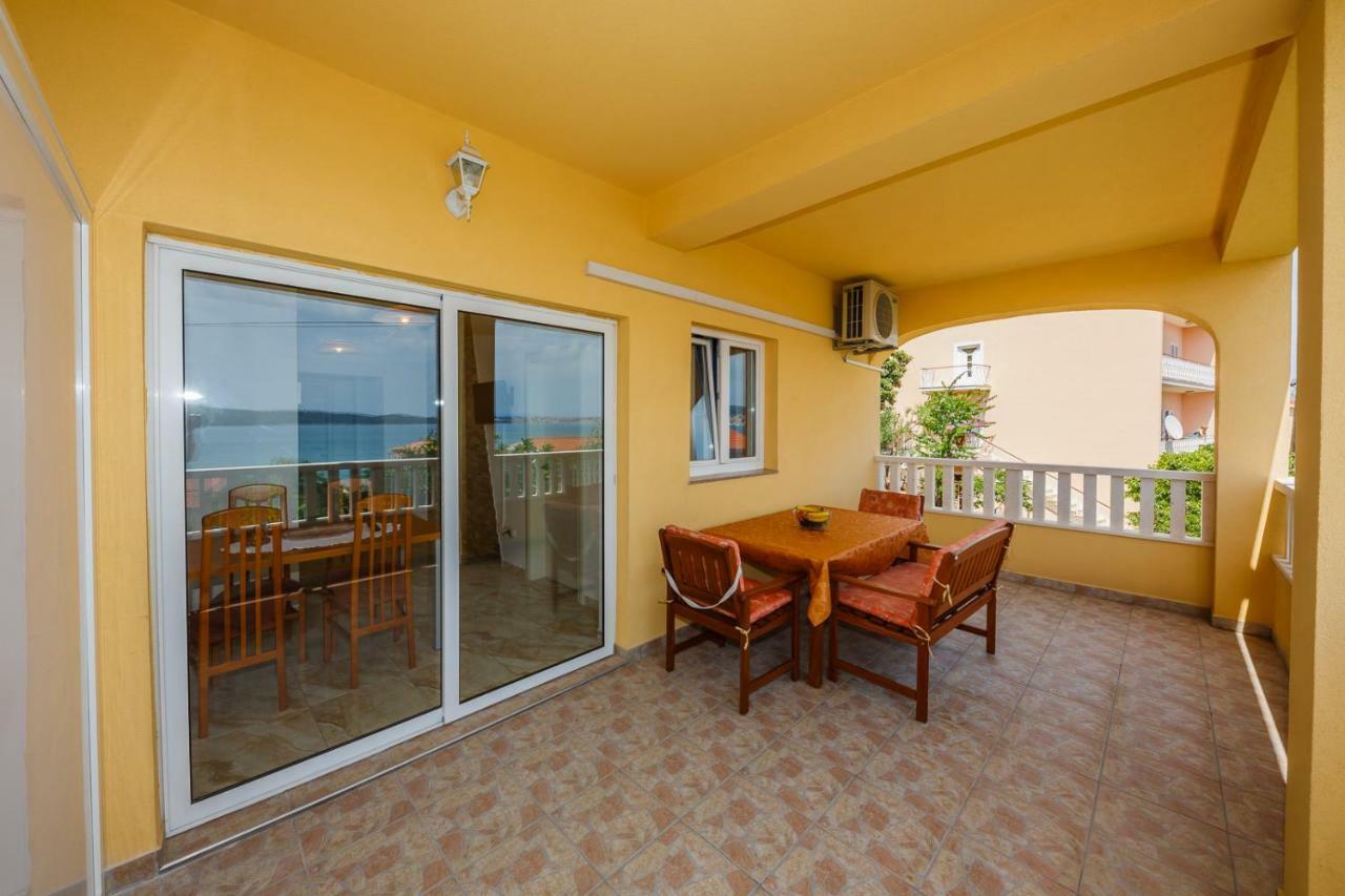 Apartman Markulin Трогир Экстерьер фото