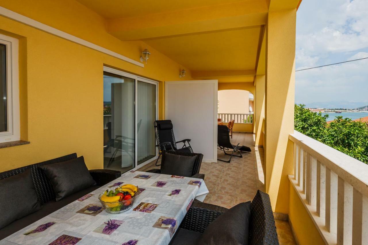 Apartman Markulin Трогир Экстерьер фото