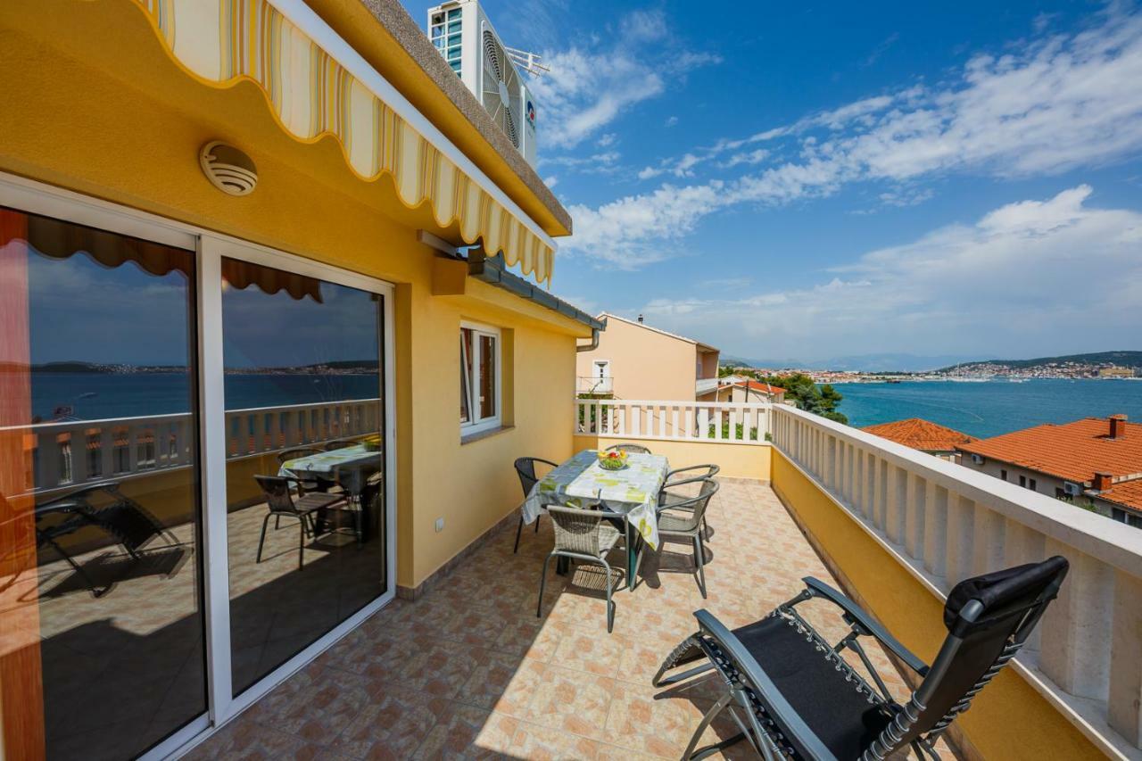 Apartman Markulin Трогир Экстерьер фото